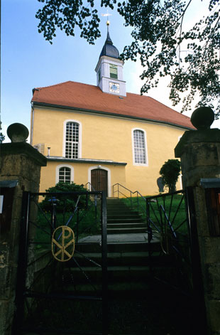 Kirche zu Langenhennersdorf